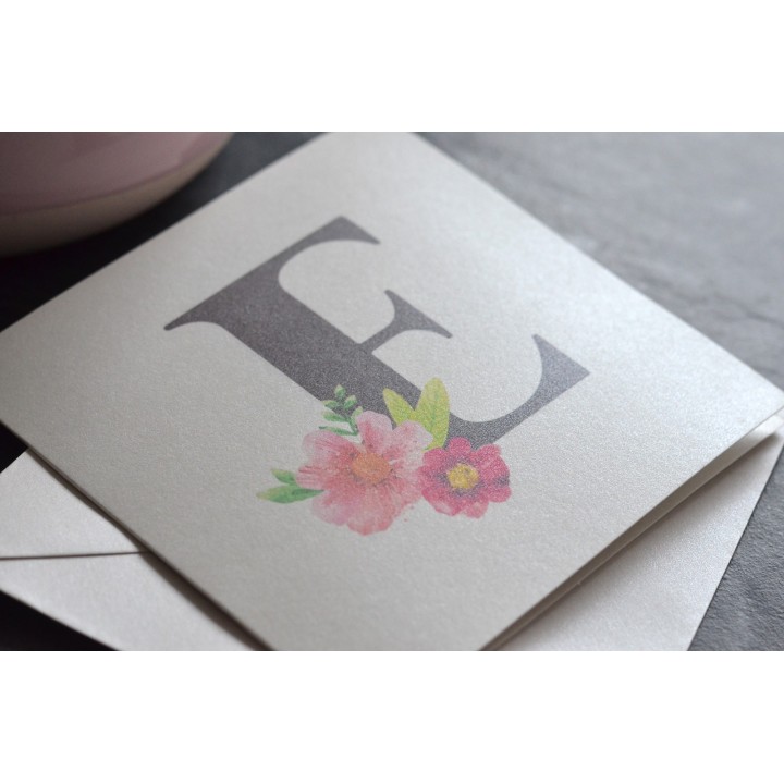 Carte personnalisée Lettre et fleurs