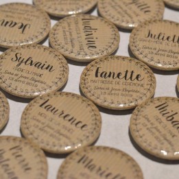 Badge personnalisable kraft pour mariage - Modèle couronne de feuilles
