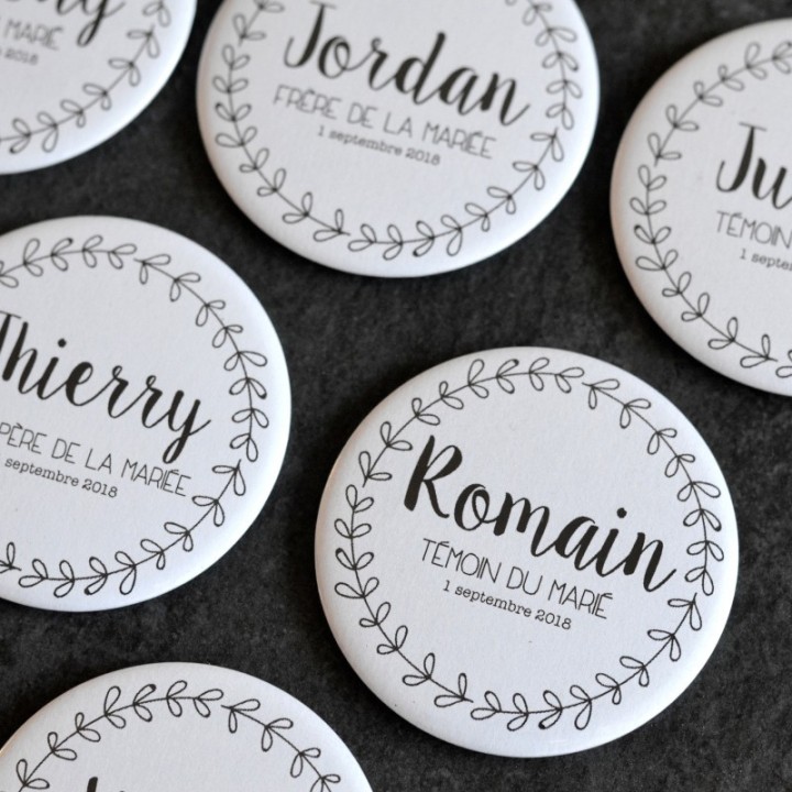 Badge personnalisable pour mariage - Modèle couronne de feuilles