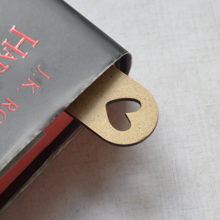 Marque-page Coeur en Bois personnalisé