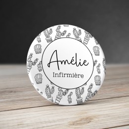 Badge personnalisé Couronne de fleurs avec prénom
