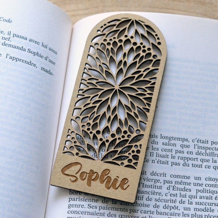 Marque-page Ajouré en Bois personnalisé