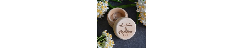 Bijoux fantaisie pour mariage chic.